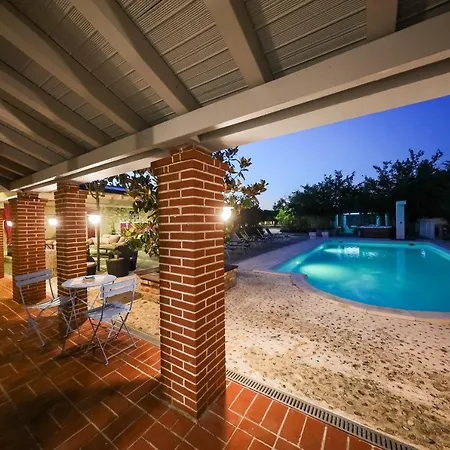 Villa Pequena Perla Vrsi