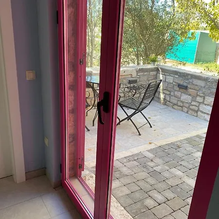Villa Pequena Perla Vrsi