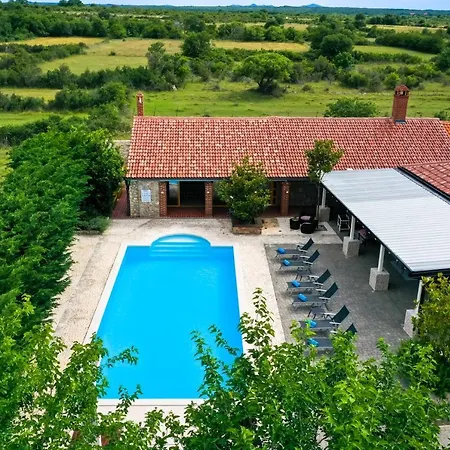 Pequena Perla Villa